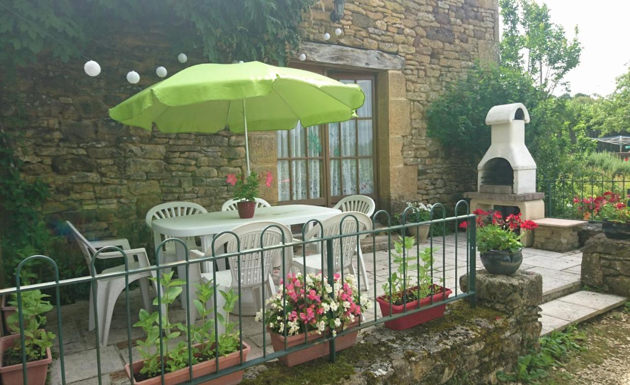 La Libellule And Le Papillon Gites At Les Leroux, Near Frayssinet-le-Gélat Buitenkant foto